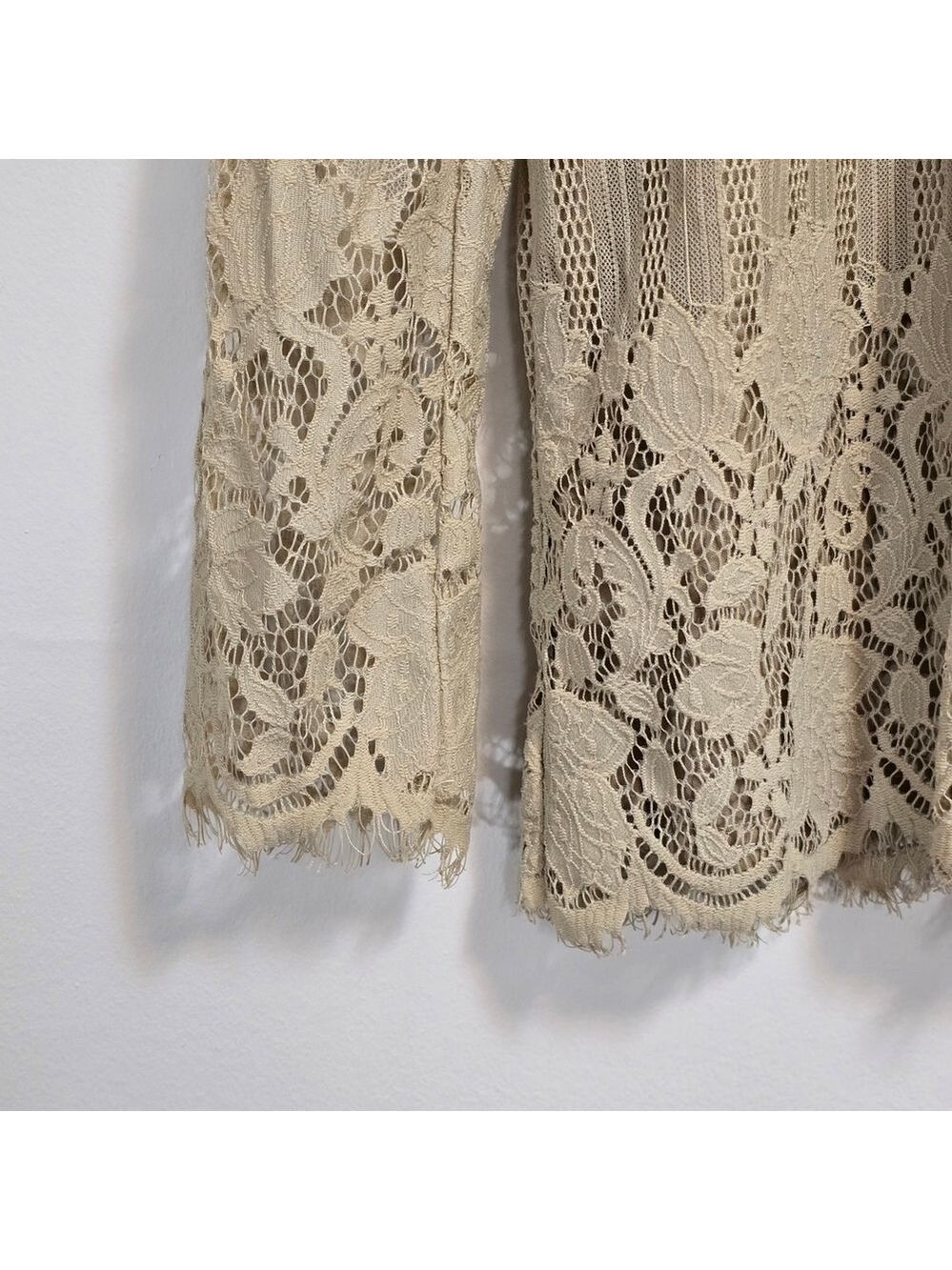 Ultra Pink Lace Long Sleeves Blouse in Cream - Picture 8 of 9
